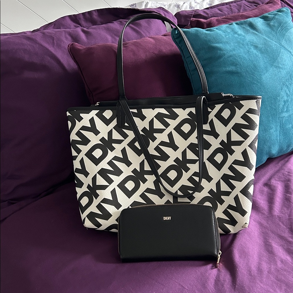 DKNY Monogram Black and White Tote with Wallet. Mint condition